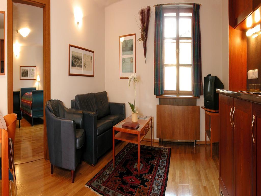 Rezidence Lundborg Hotel Прага Екстериор снимка