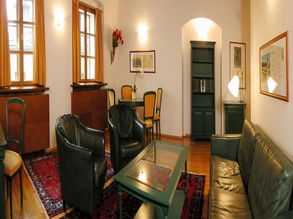 Rezidence Lundborg Hotel Прага Стая снимка
